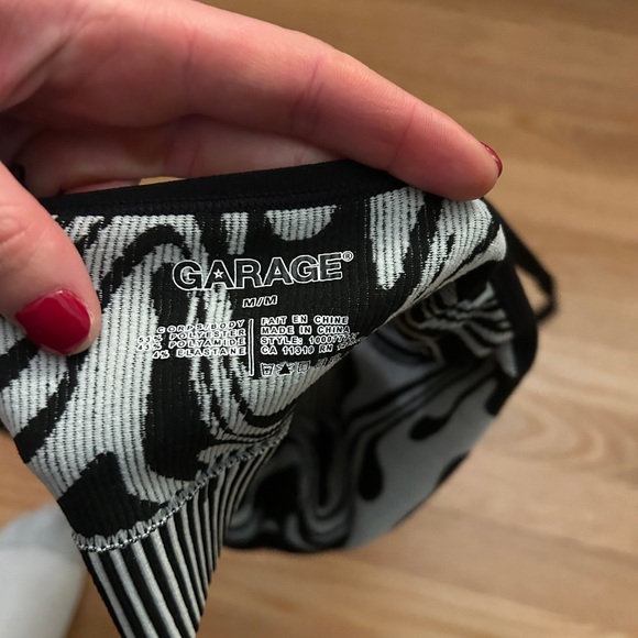 Tank top - Picture 3 of 3